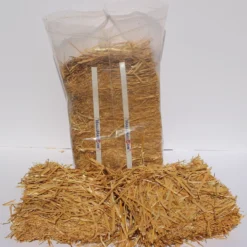 Hall's Hay Wheat Straw Mini-Bale Small Pet Bedding, 4-lb Box -MiniMates Shop 279382 PT5. AC SS1800 V1615936637