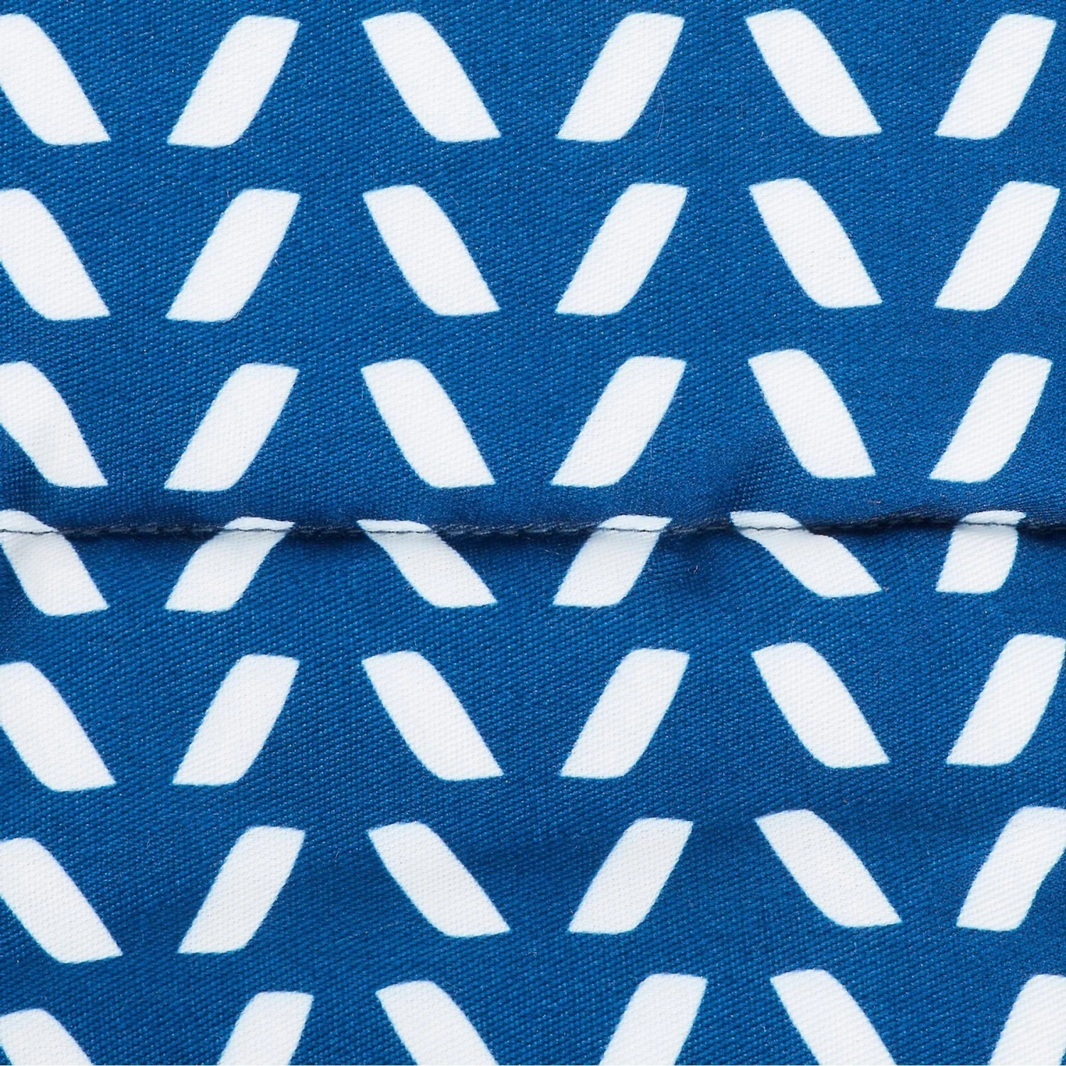 Frisco Herringbone Small Pet Plush Oval Cuddler & Frisco Hanging Koala Small Pet Bed 5 Frisco Herringbone Small Pet Plush Oval Cuddler & Frisco Hanging Koala Small Pet Bed - Image 5