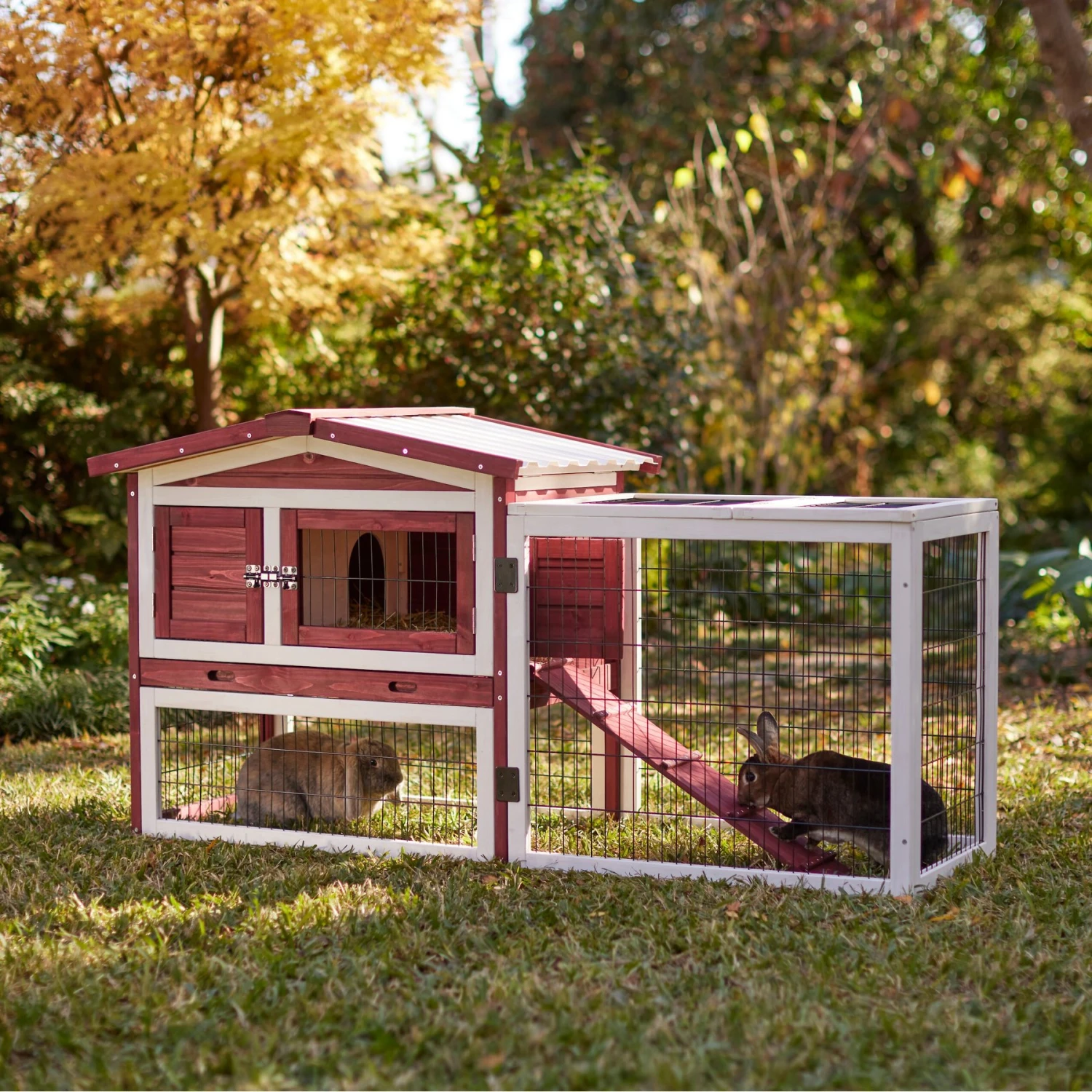 Frisco Wooden Outdoor Rabbit Hutch 1 Frisco Wooden Outdoor Rabbit Hutch