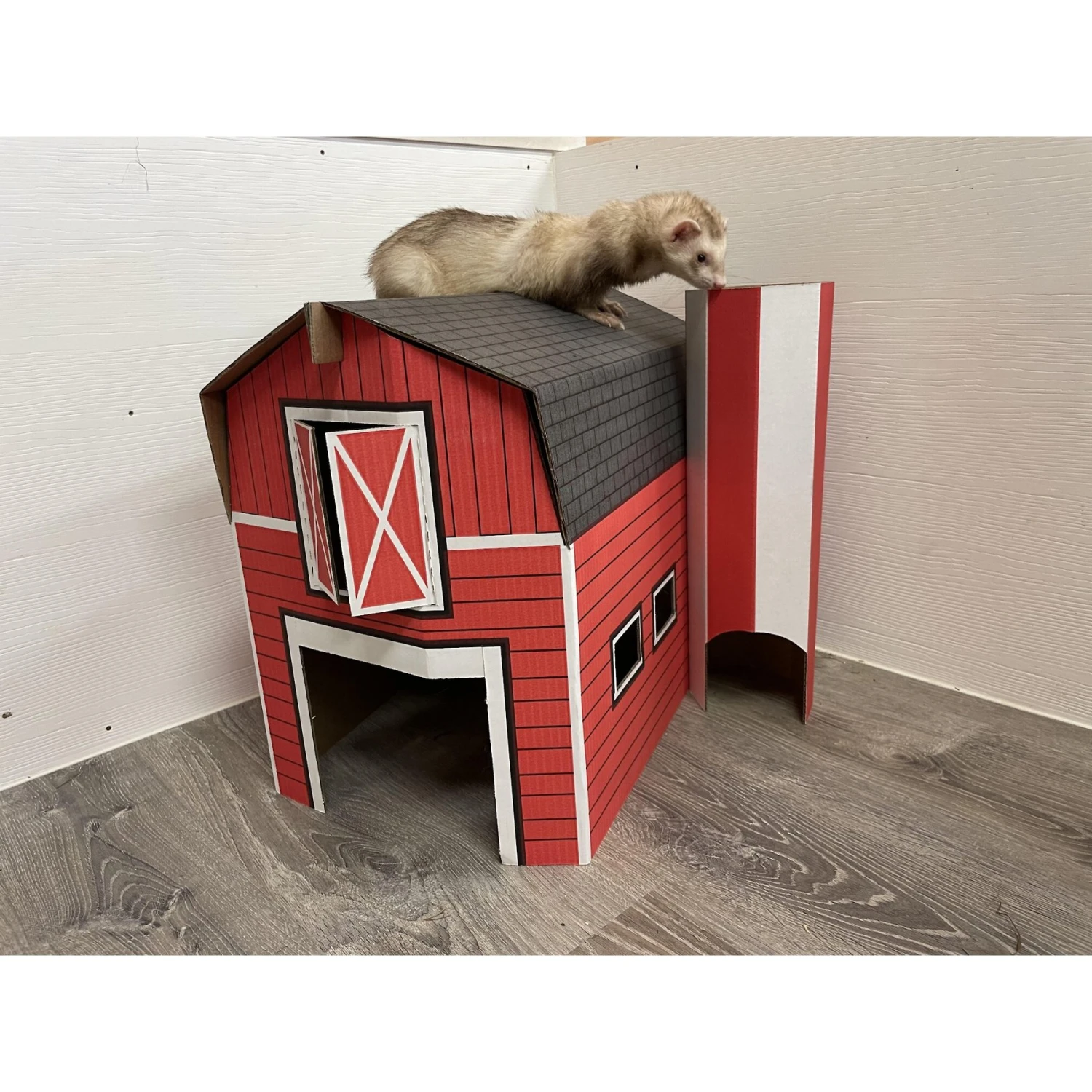 Sweet Meadow Farm Buddy Barn Small Pet Hideout 8 Sweet Meadow Farm Buddy Barn Small Pet Hideout - Image 8